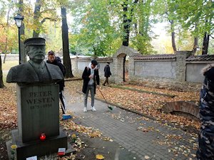 Pieta Katyńska oraz pomnik Petera Westena